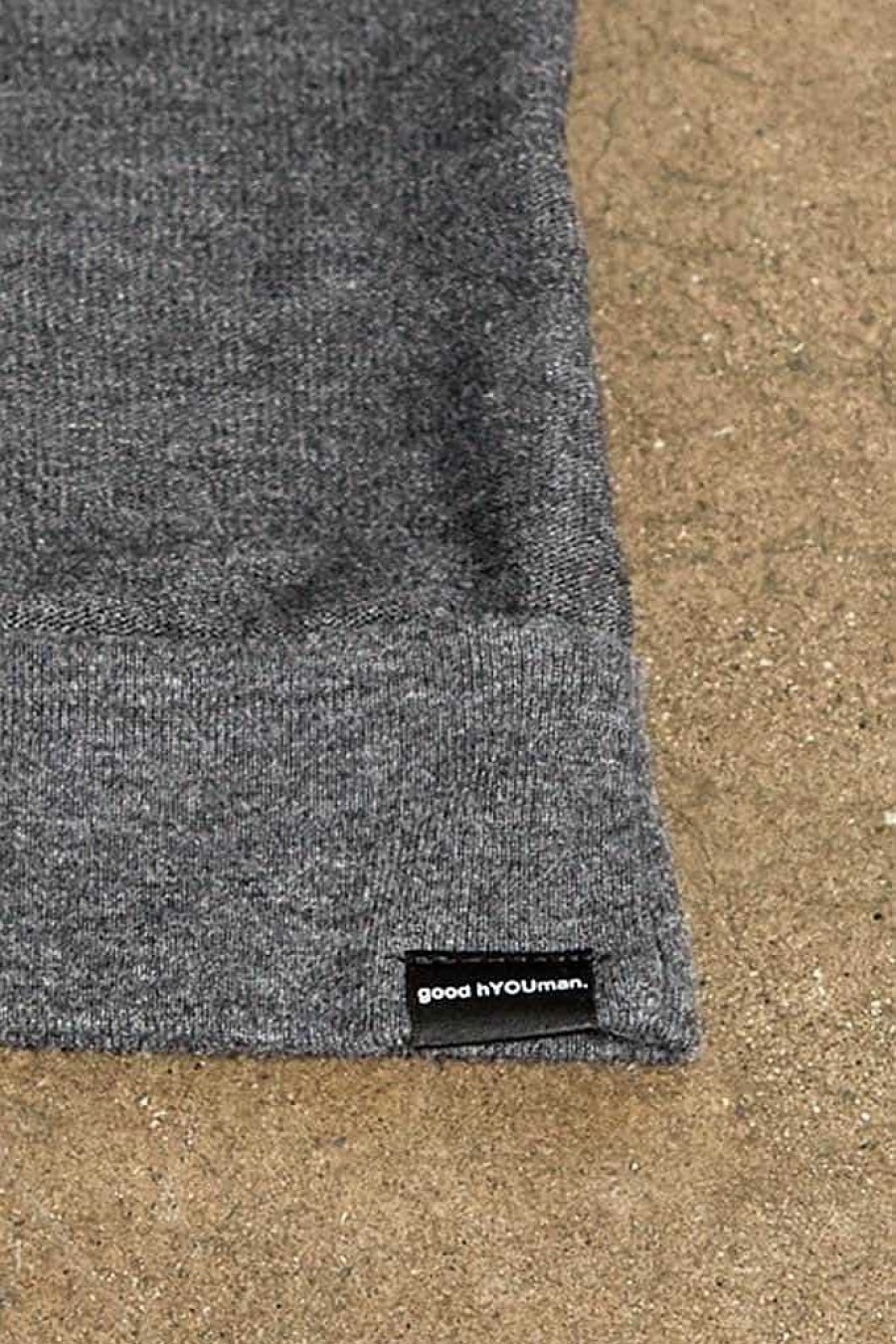 Basics good hYOUman | Relaxed Sweater - The Dave Black Sand