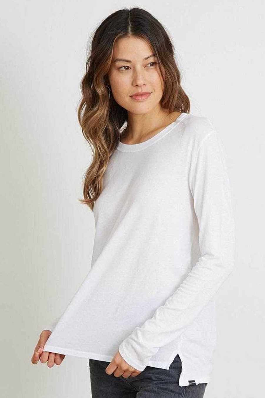 The Suzanne good hYOUman | Classic Fit Long Sleeve - The Suzanne Optic White