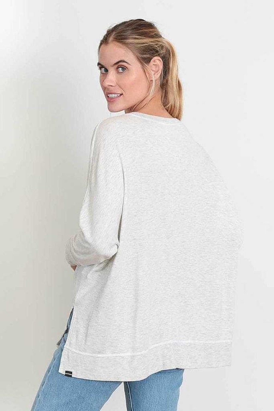 Basics good hYOUman | Relaxed V-Neck Sweater - The Carrie Natural