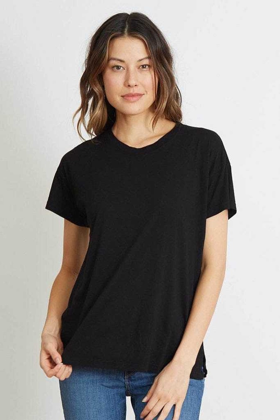 Basics good hYOUman | Classic Drop-Shoulder Tee - The Brice Black Sand